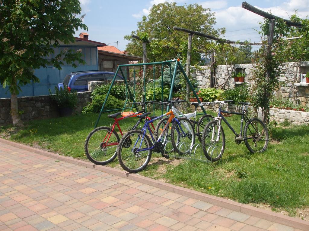 Bed and Breakfast Osterija Na Planinci Дивача Экстерьер фото